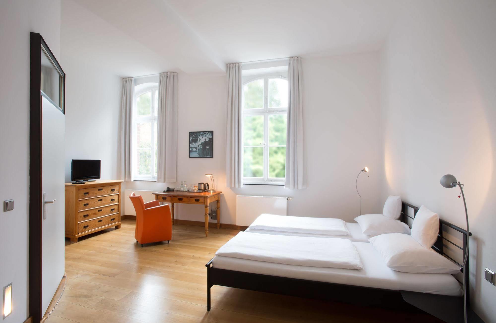 Hotel Mutterhaus Duesseldorf Екстер'єр фото