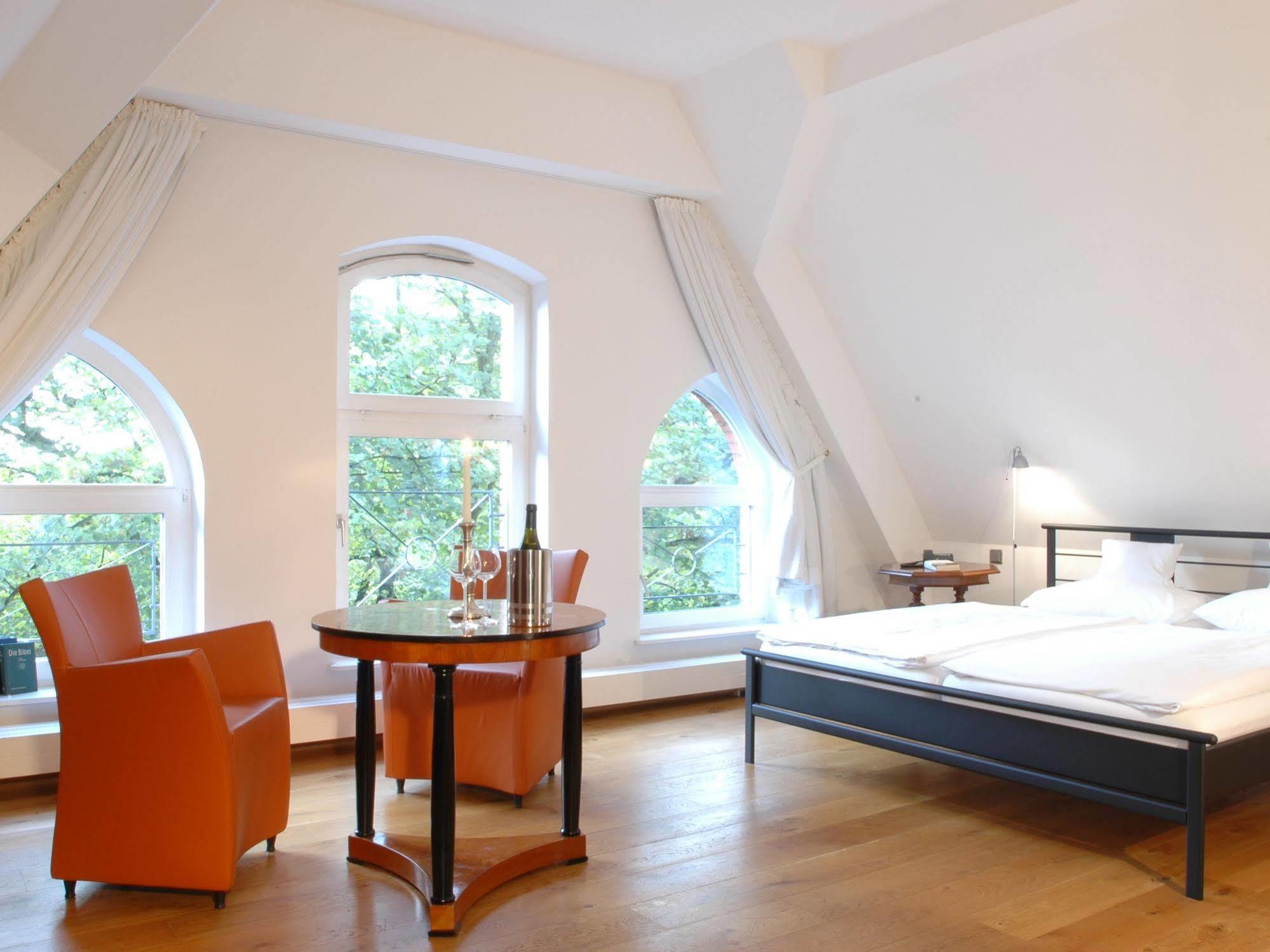 Hotel Mutterhaus Duesseldorf Екстер'єр фото